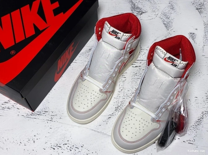 Retro Red 1 Gym High 